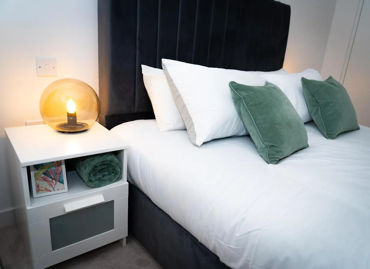 Royal Wharf - 1 Bed - Balcony - River & City View Apartment London